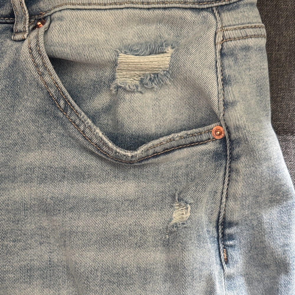 Distressed Denim Women Shorts - Picture 5 of 12